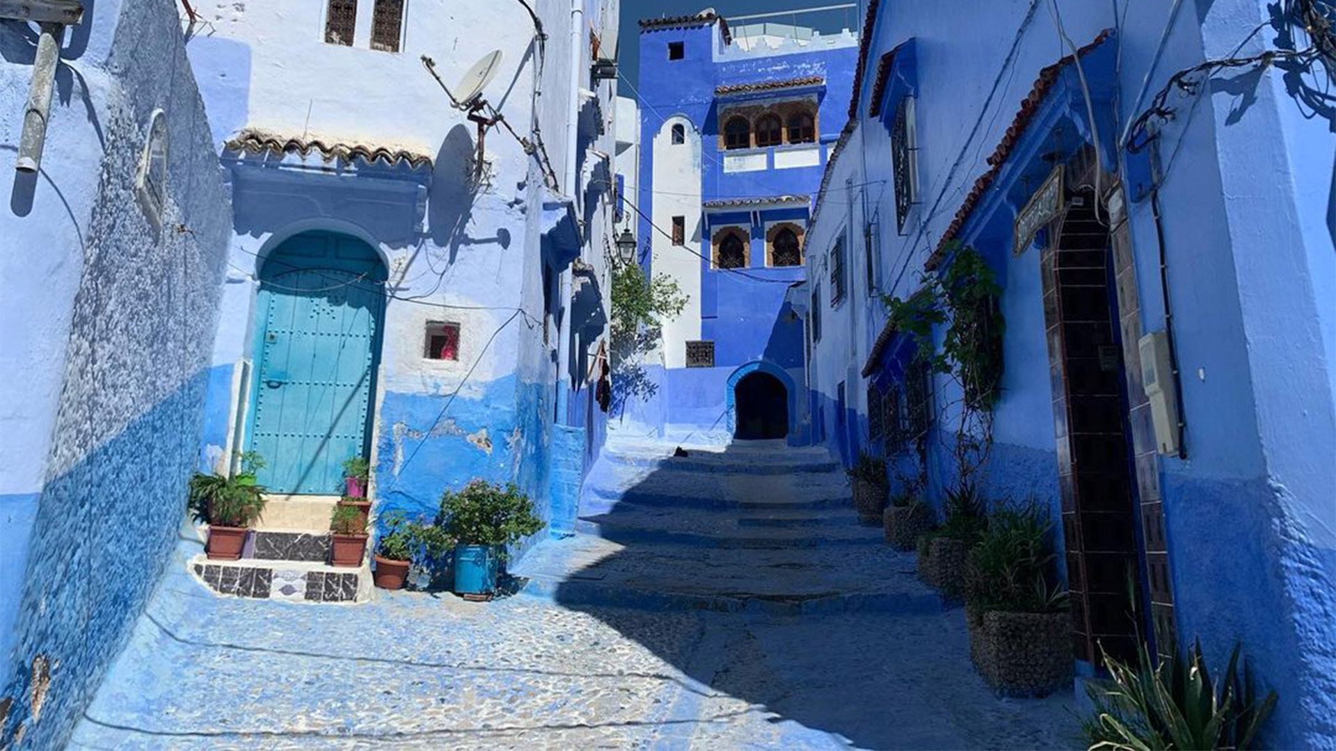 Blue alley of chefchaouen.